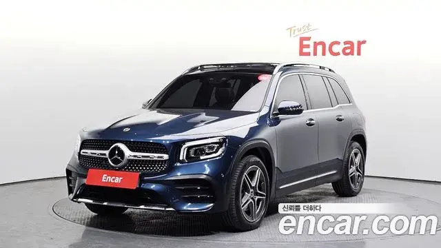 Mercedes-Benz GLB-Class 2023 — Photo 11/20