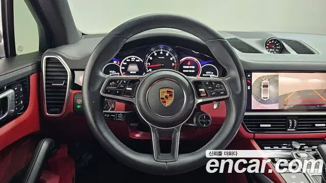 Porsche Cayenne 2023 — ფოტო 10/20