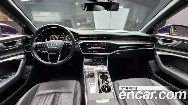 Audi A6 2021 — ფოტო 18/20