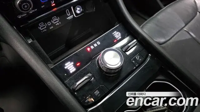 Jeep Grand Cherokee 2022 — ფოტო 5/20