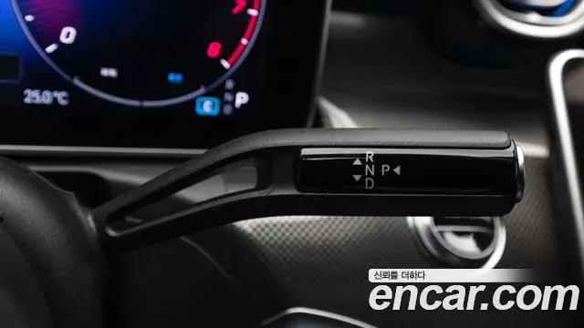 Mercedes-Benz C-Class 2023 — Фото 9/20