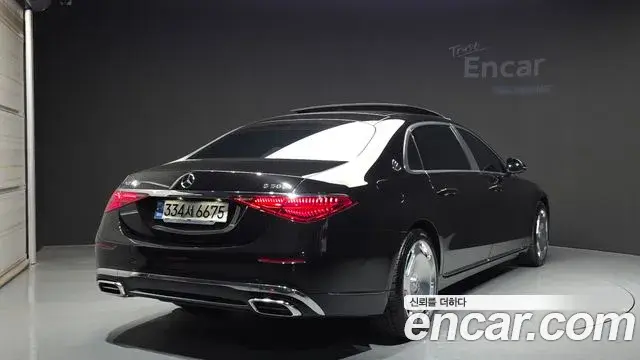 Mercedes-Benz S-Class 2021 — Photo 8/20