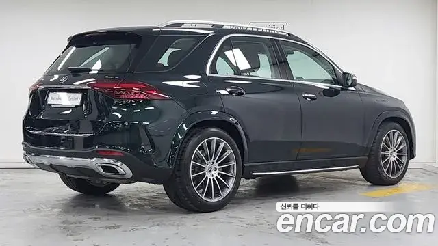 Mercedes-Benz GLE-Class 2025 — Фото 1/17