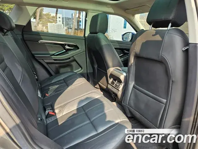 Land Rover Range Rover Evoque 2020 — ფოტო 13/20