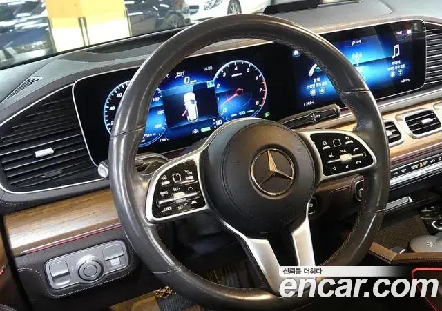 Mercedes-Benz GLE-Class 2020 — Şəkil 9/20