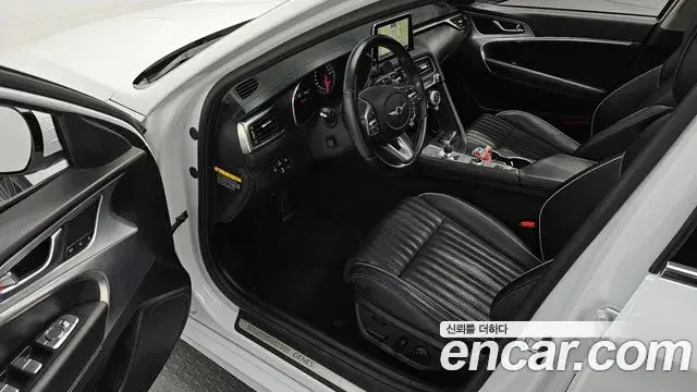 Genesis G70 2018 — Photo 16/20