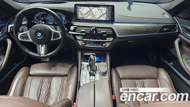 BMW 5 Series 2021 — Photo 19/20
