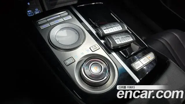 Genesis G80 2021 — ფოტო 15/20