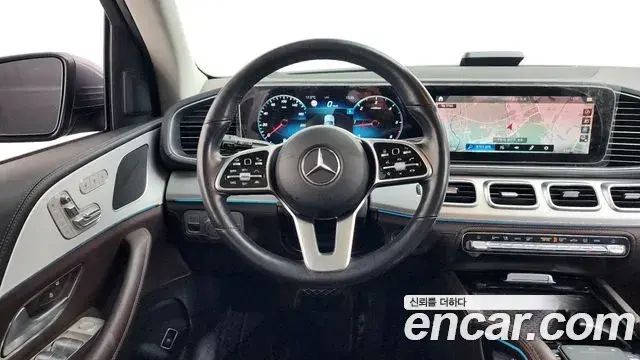 Mercedes-Benz GLE-Class 2021 — Photo 10/20