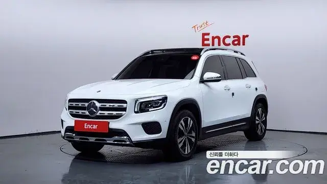 Mercedes-Benz GLB-Class 2021 — ფოტო 7/20