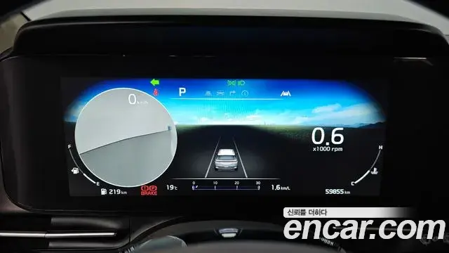 Kia Carnival 2023 — Фото 8/20