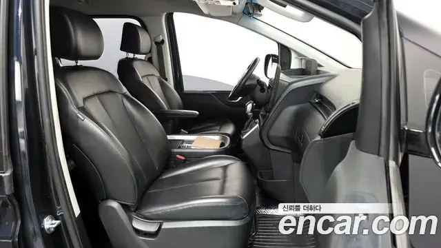 Hyundai Staria 2023 — Фото 11/20