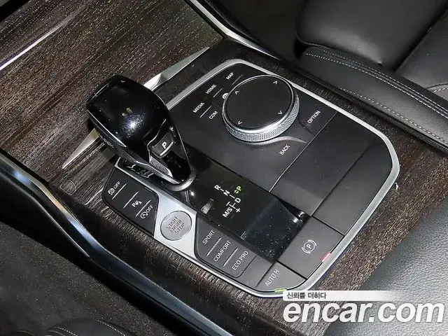 BMW 3 Series 2022 — Şəkil 11/20