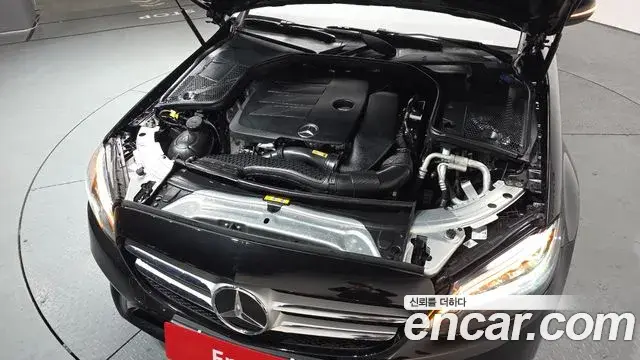 Mercedes-Benz C-Class 2020 — Фото 6/20