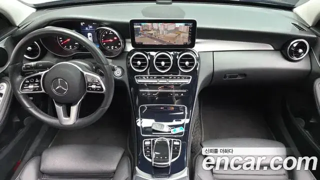 Mercedes-Benz C-Class 2020 — Фото 7/20