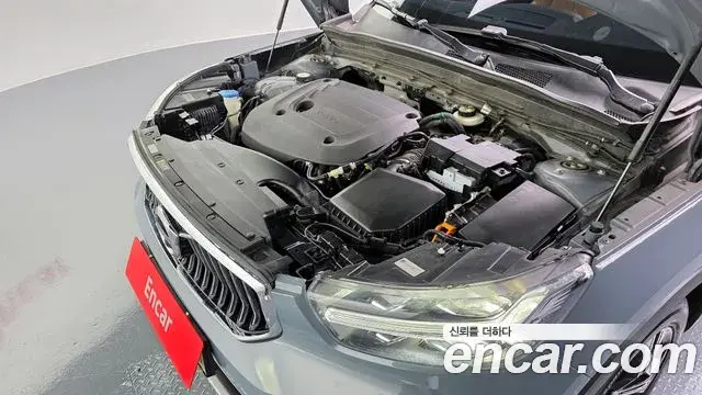 Volvo XC40 2022 — Photo 13/20