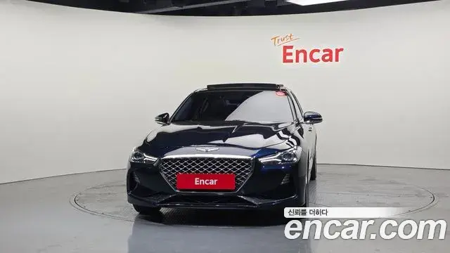 Genesis G70 2018 — ფოტო 19/20