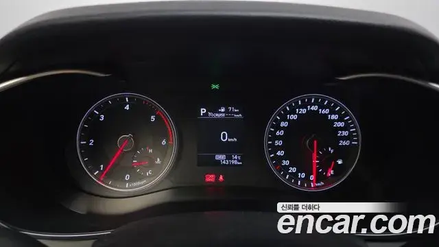 Genesis G70 2018 — ფოტო 13/20