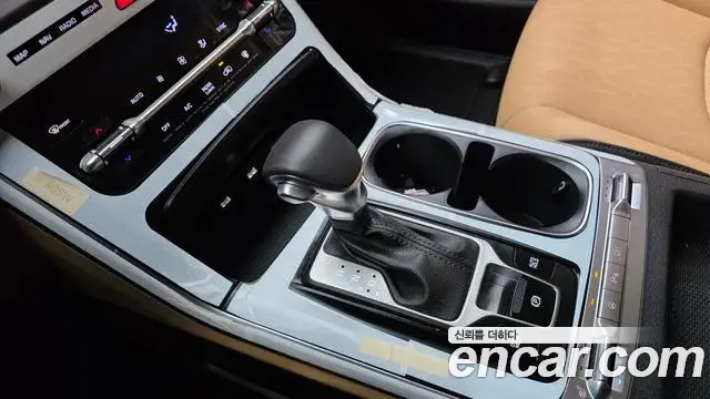Kia Carnival 2023 — Фото 9/20