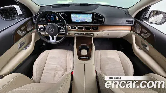 Mercedes-Benz GLE-Class 2020 — Photo 2/20