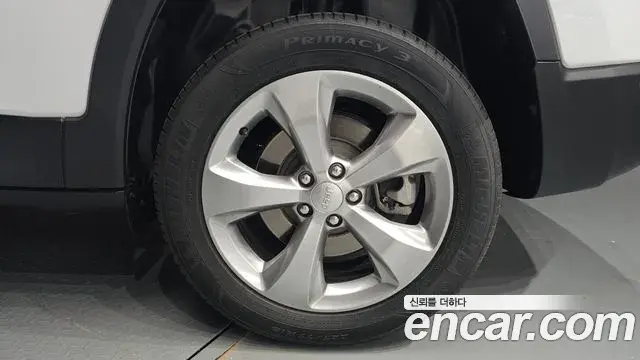 Jeep Cherokee 2021 — Photo 1/34