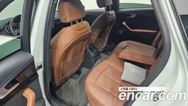 Audi A4 2021 — ფოტო 4/20