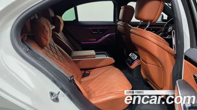 Mercedes-Benz S-Class 2022 — Photo 2/41