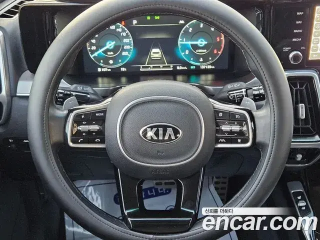 Kia Sorento 2020 — Şəkil 17/20
