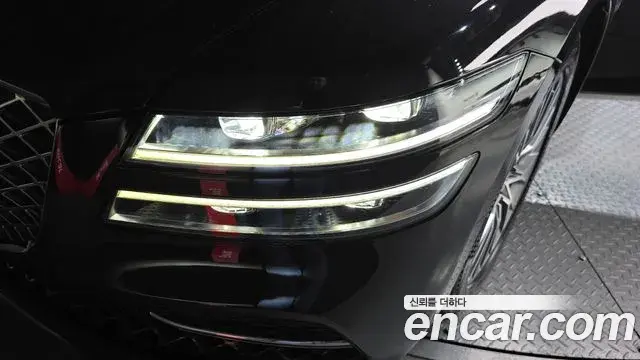Genesis G80 2021 — Şəkil 28/33