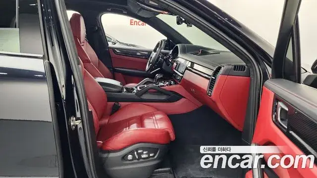 Porsche Cayenne, 2020