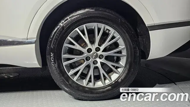 Genesis GV80 2020 — Photo 8/30