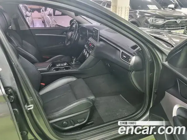 Genesis G70 2018 — Photo 17/20
