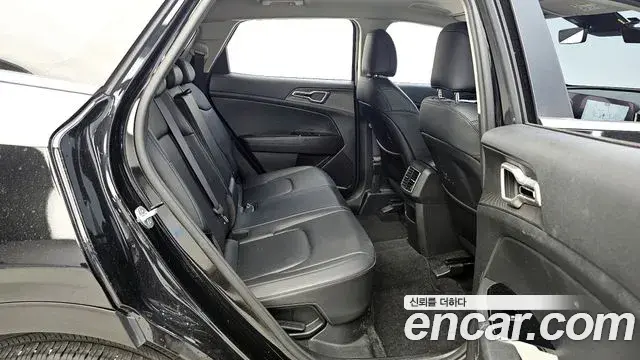 Kia Sportage 2023 — Şəkil 12/37