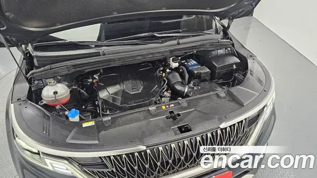 Kia Carnival 2022 — Photo 6/20