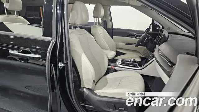 Kia Carnival 2022 — Photo 12/20