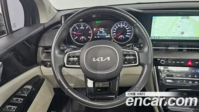 Kia Carnival 2022 — Photo 13/20