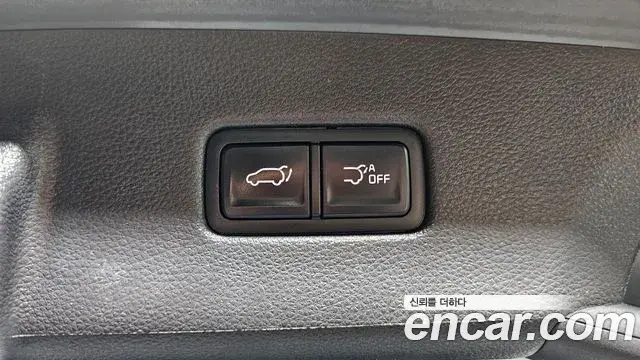 Kia Carnival 2022 — Photo 18/20