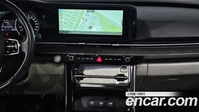 Kia Carnival 2022 — Photo 19/20