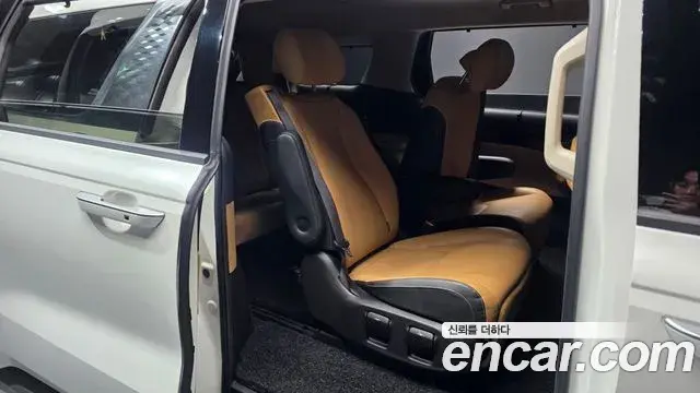 Kia Carnival 2020 — Photo 12/20