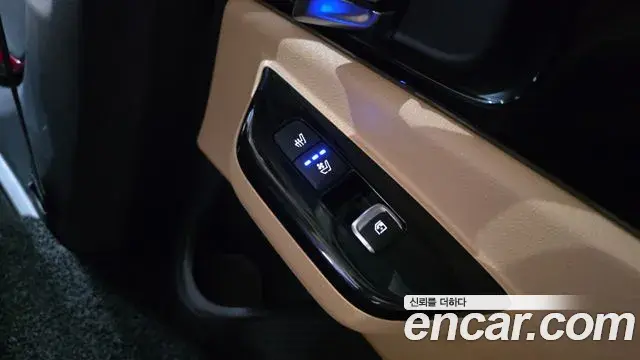 Kia Carnival 2020 — Photo 19/20