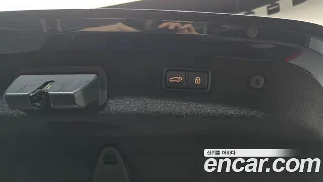 Genesis G70 2019 — Photo 13/20