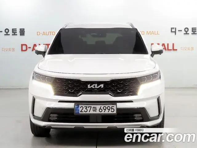 Kia Sorento 2022 — Photo 1/20
