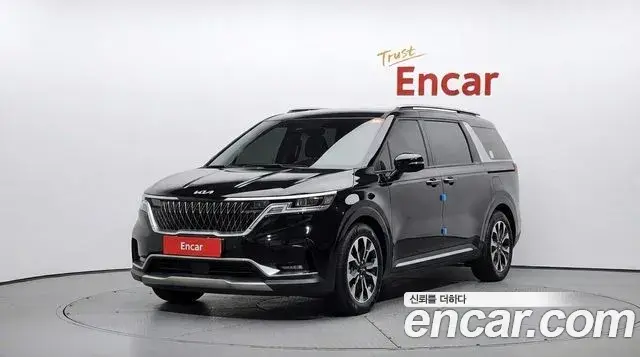Kia Carnival 2023 — ფოტო 3/20
