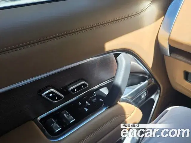 Land Rover Range Rover 2024 — Photo 6/20