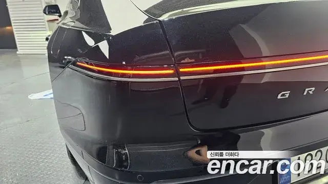 Hyundai Grandeur Hybrid 2023 — ფოტო 24/30