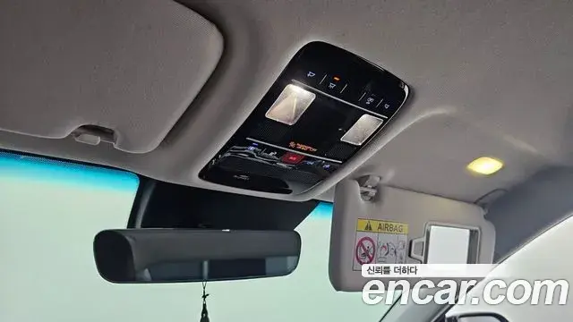 Hyundai Grandeur Hybrid 2023 — ფოტო 7/30