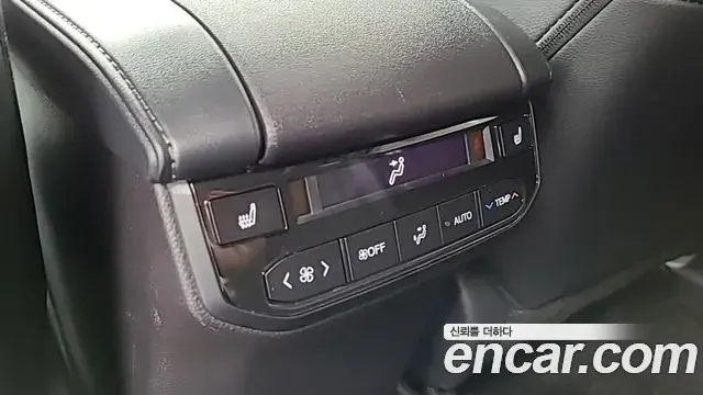 Toyota Highlander 2025 — ფოტო 4/20