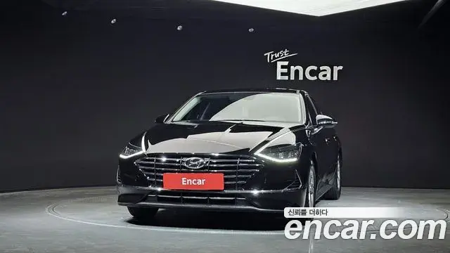 Hyundai Sonata 2019 — Фото 3/20