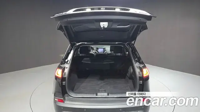 Jeep Cherokee 2021 — ფოტო 4/32