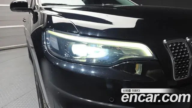Jeep Cherokee 2021 — ფოტო 27/32